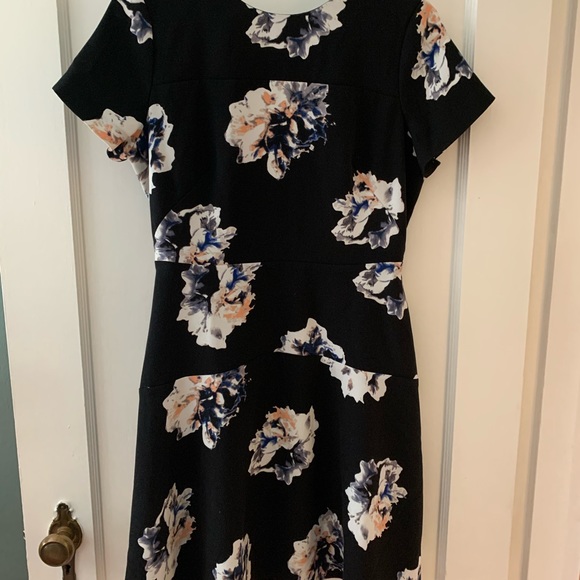 Vince Camuto floral duet dress - Picture 2 of 5